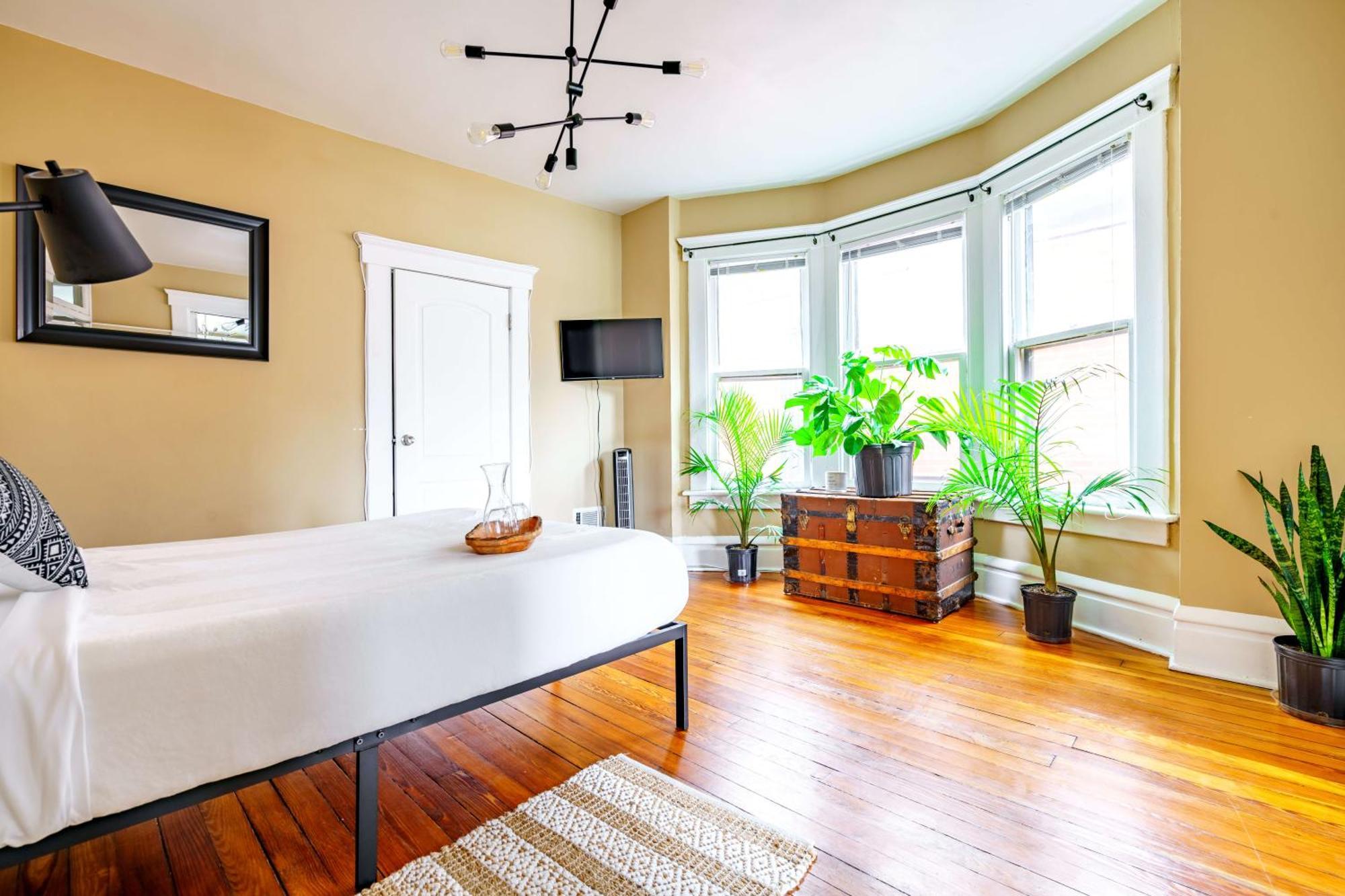 Prime Location Top Rated Free Parking Clean Columbus Exterior photo